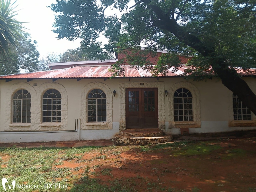 6 Bedroom Property for Sale in Hartbeespoort Rural North West